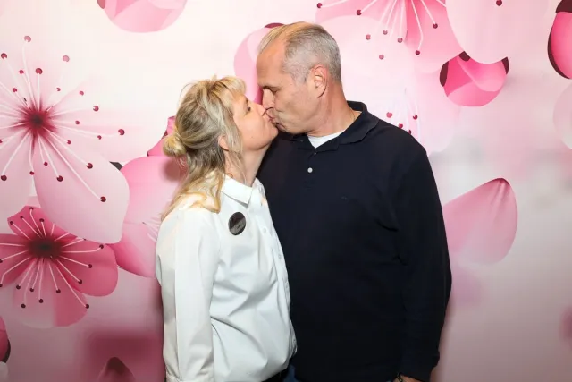 Floral Blush photo booth backdrop